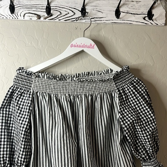 Gap black and white cotton blouse, shoulder baring neckline size medium - Picture 6 of 9